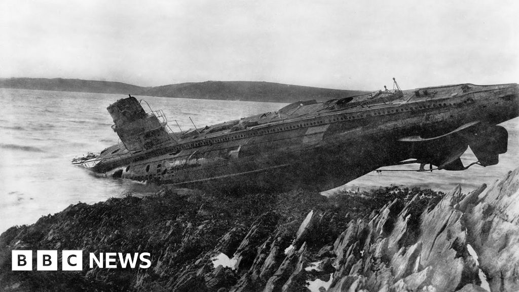 Pictures Of Ww1 Submarines Stranded On English Coast Revealed c News