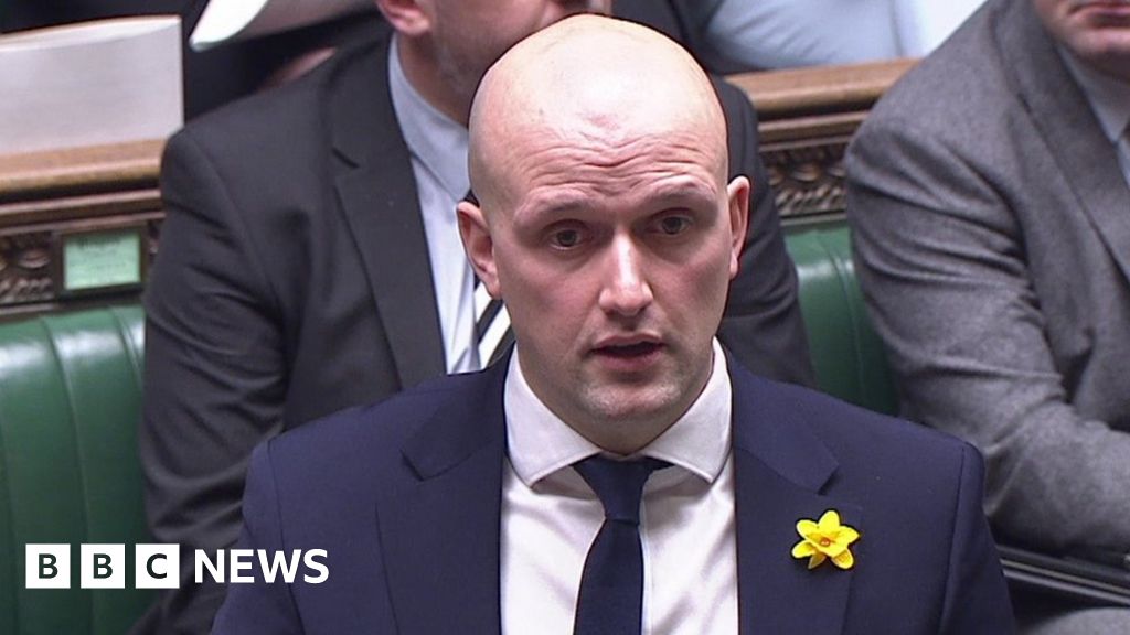 PMQs: SNP demands 'special' Brexit status for Scotland