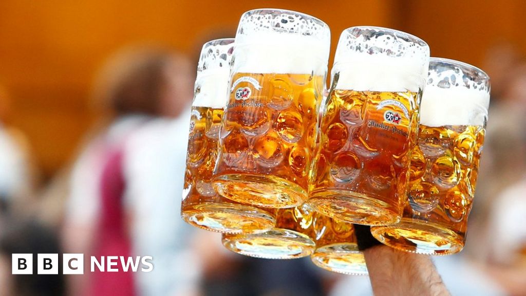 German heatwave causes beer bottle shortage as sales surge