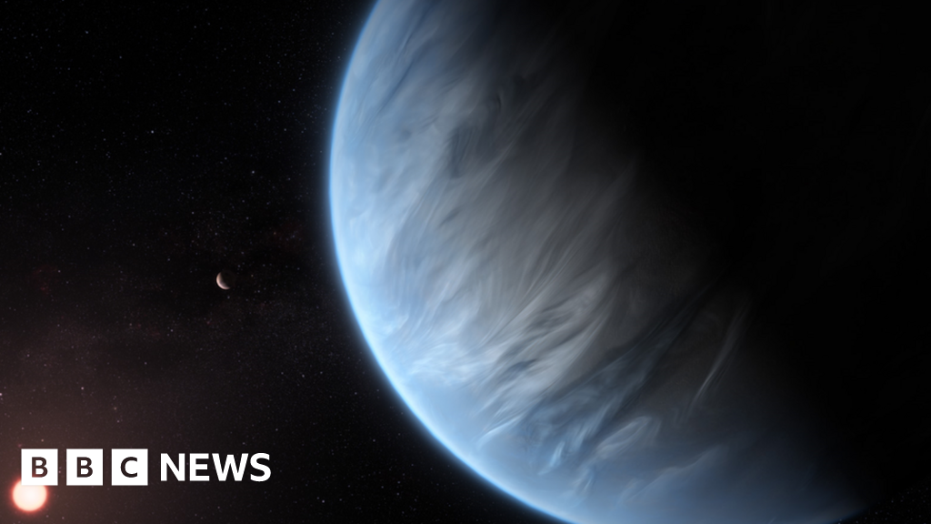 Water found for first time on 'potentially habitable' planet