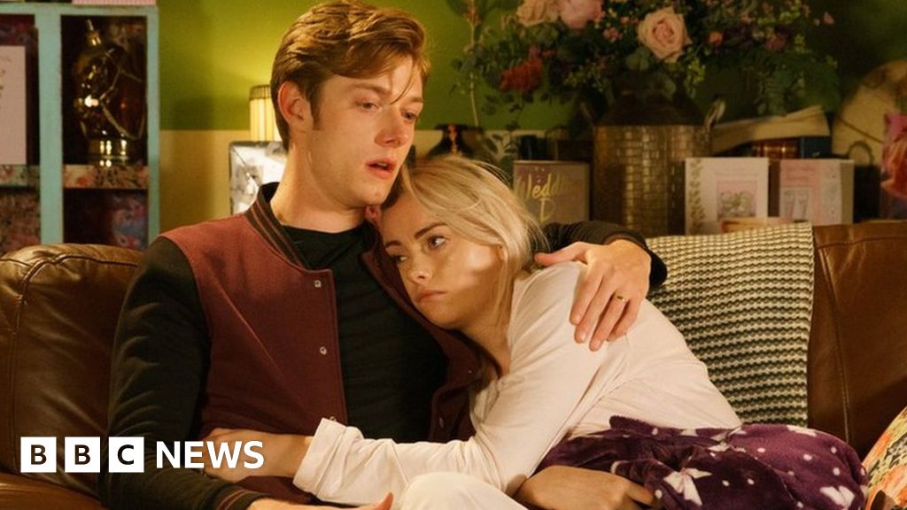 Stunning Coronation Street Icon Shares Emotional Cancer Update Artwork Photography