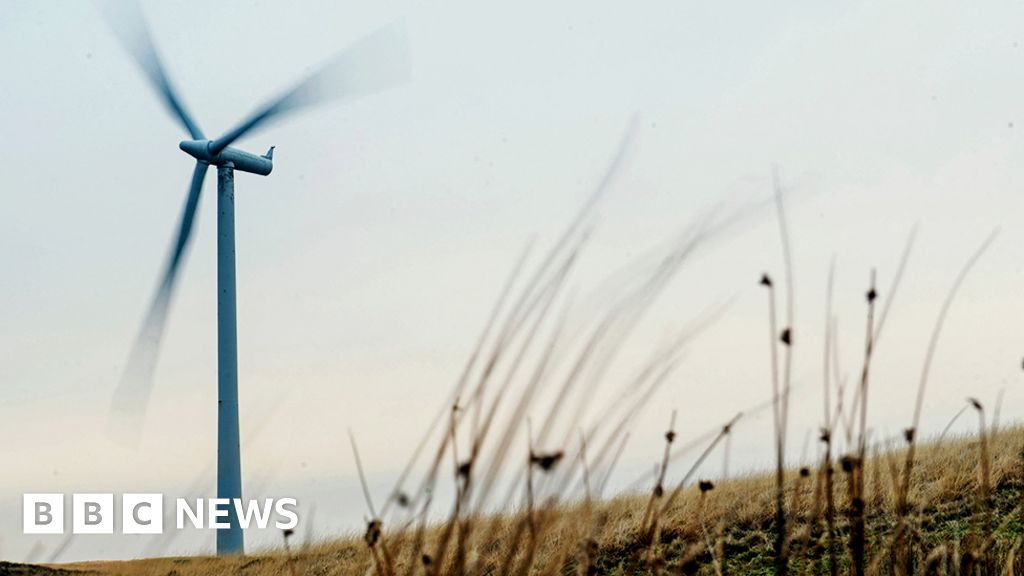 Grant Shapps denies Tory split over onshore wind farms