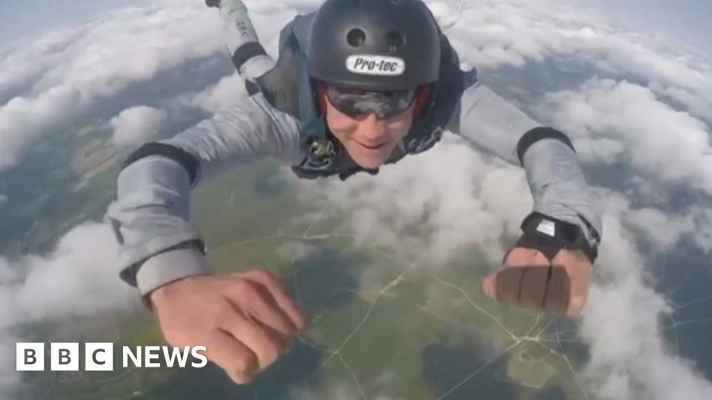 Jack Jarvis: Record-breaking rower survives parachute disaster 