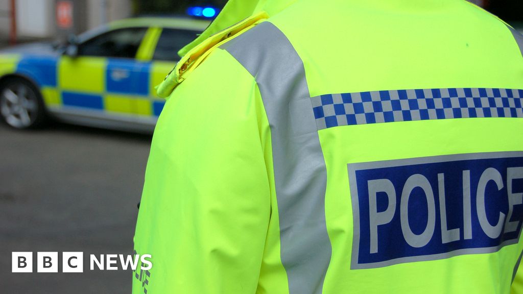 police-officer-assaulted-in-larkhall-disturbance