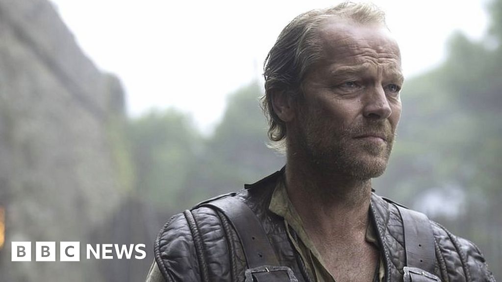 Game of Thrones star Producers 'paranoid about leaks' BBC News(01)