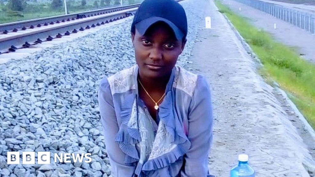 Kenya floods: Teenager dies trying to rescue man