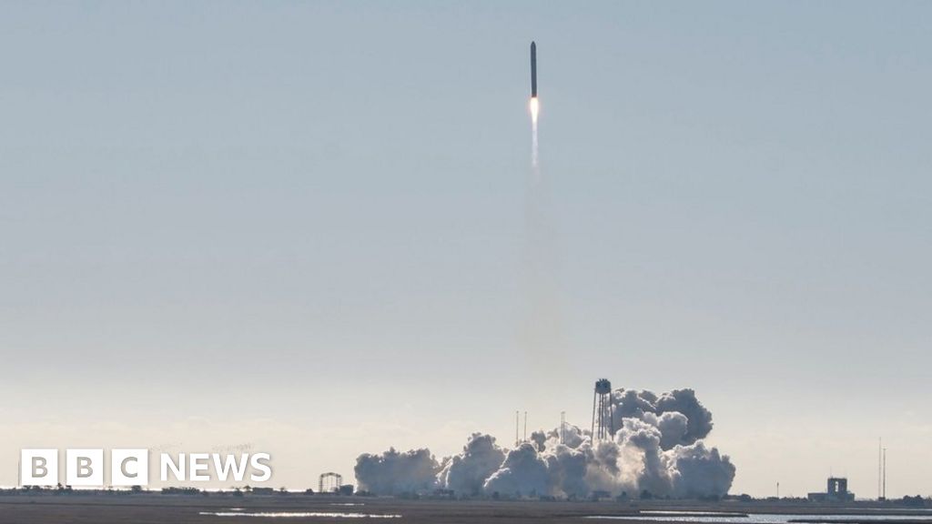 Bake-off: Cookie oven launched into space