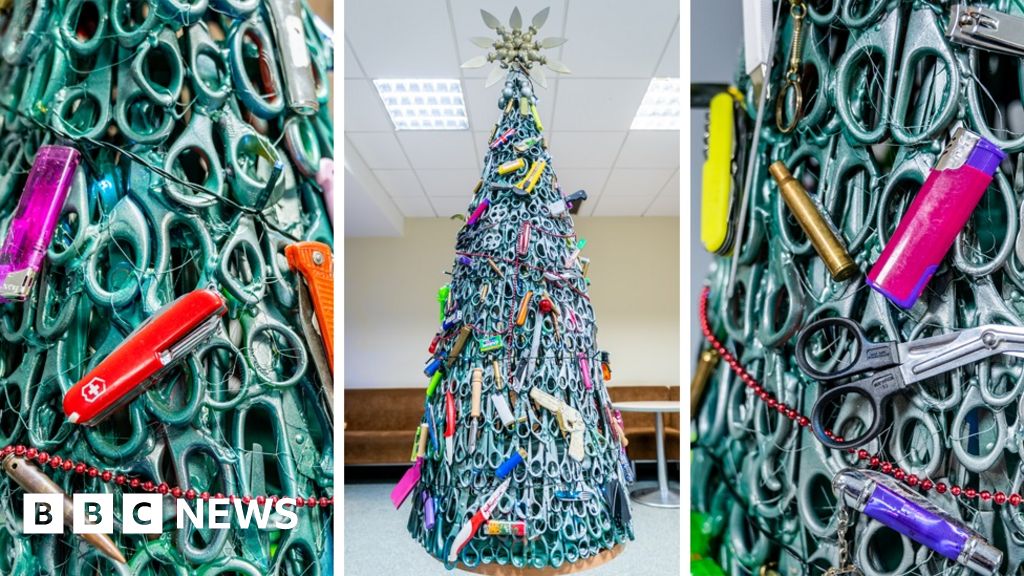 The Christmas tree made of knives, bullets and cigarette lighters