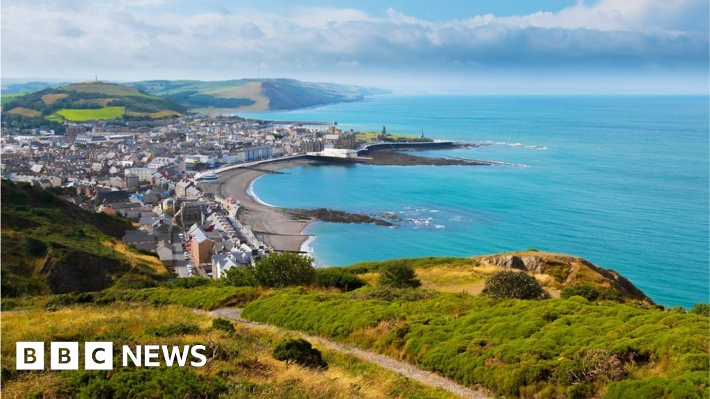 Child poverty not just a valleys or cities issue, says expert BBC News