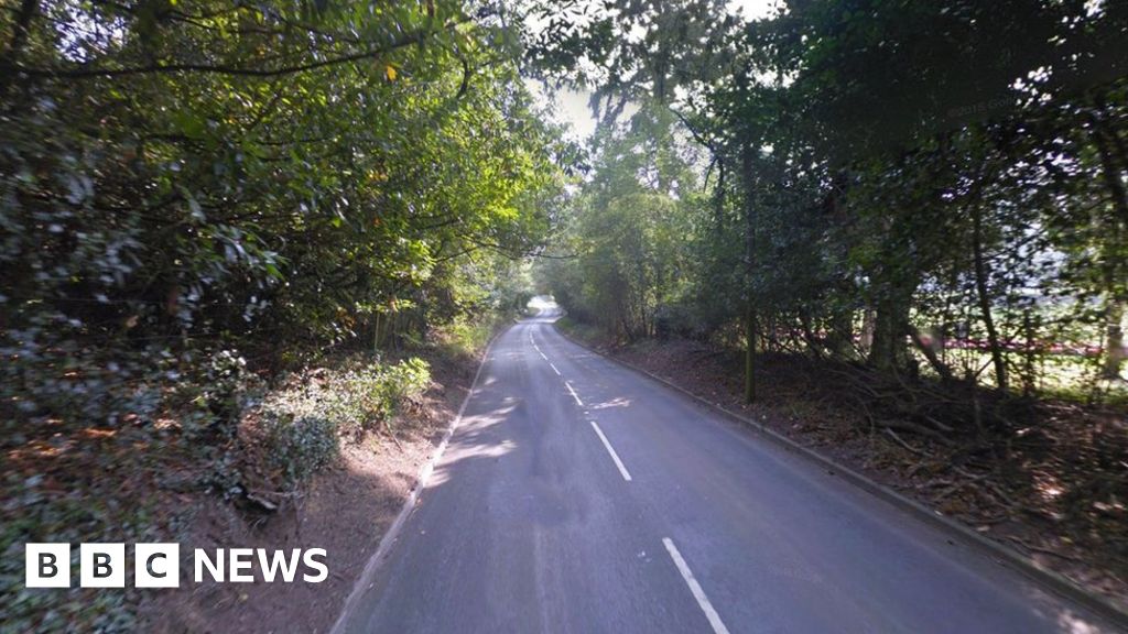 Chalfont St Giles crash Man dies after Subaru hits tree BBC News