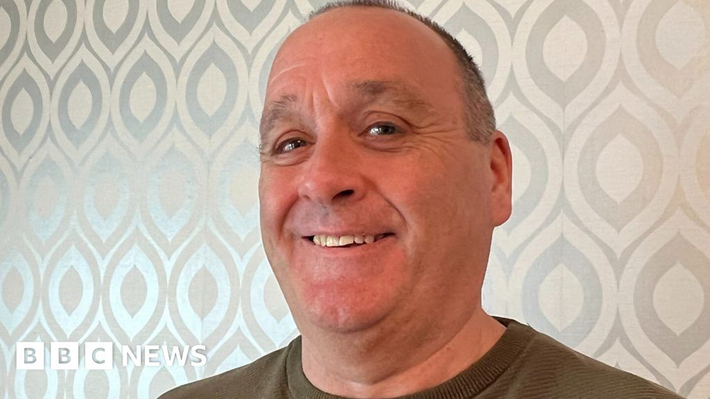 Charles Bronson: Ex-prison officer recalls moment he saved a hostage