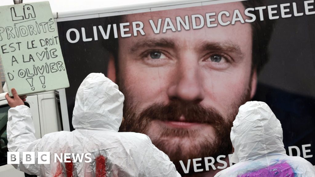 Olivier Vandecasteele: Belgian aid worker sentenced to 40 years in Iran