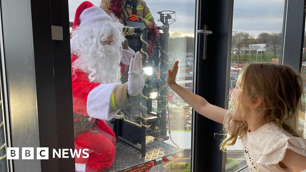 Santa Raises Spirits At Children's Hospital - BBC News