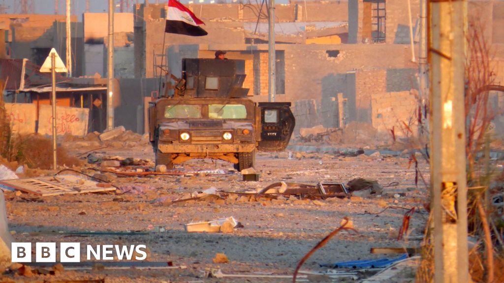 Islamic State Conflict Iraqi Forces Push Deeper Into Ramadi Bbc News 9048