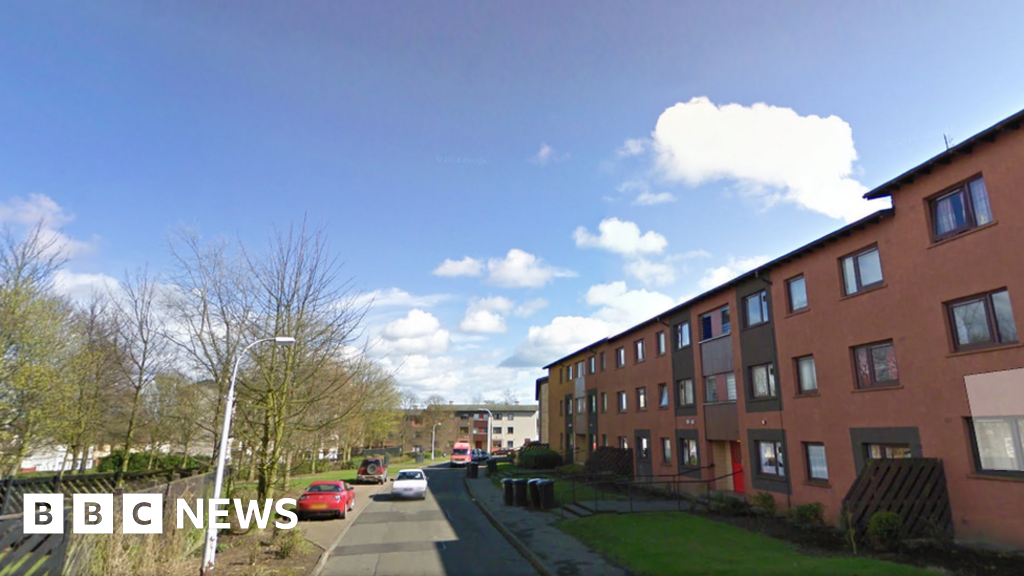 Pair seriously injured in Glenrothes attack BBC News