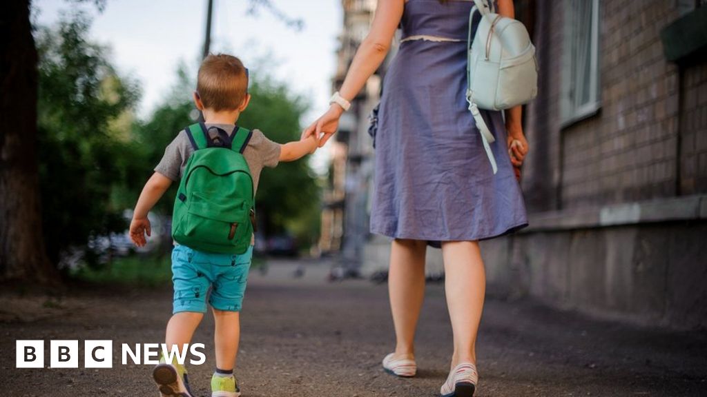 Sunderland Christian foster service 'must allow gay carers' - BBC News