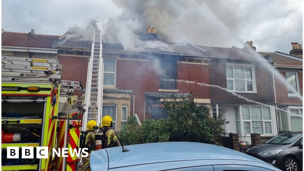 Investigation Continues Into Portsmouth House Explosion - BBC News