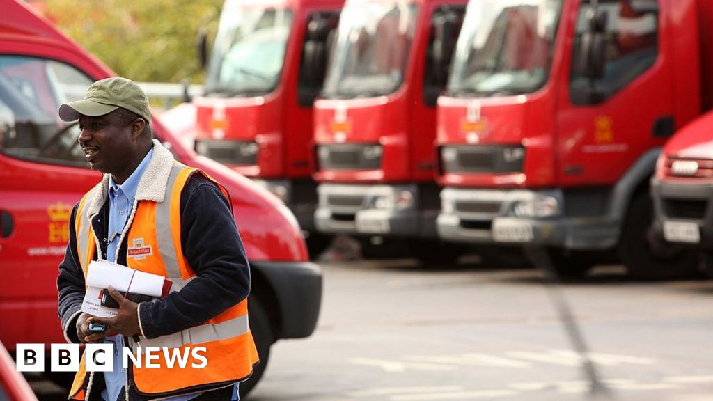 Royal Mail staff announce fresh strikes over pay