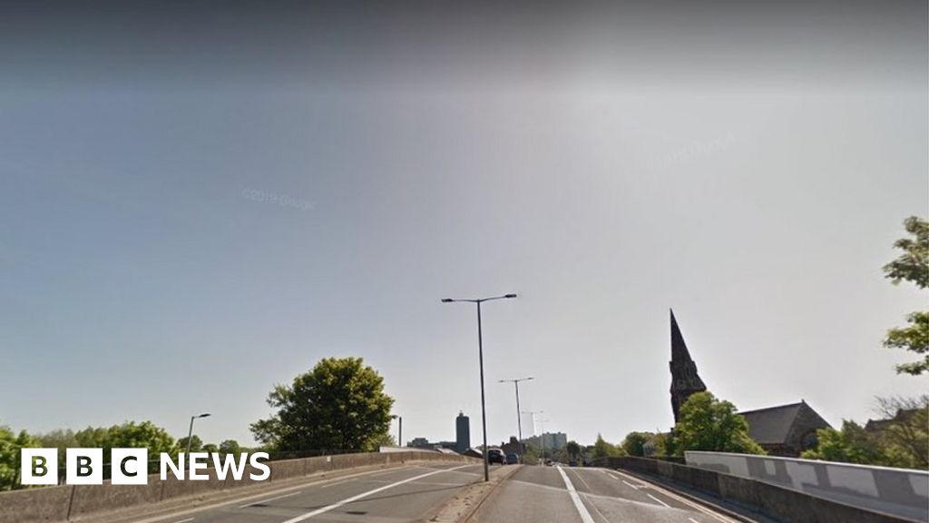 Hull bike crash: Boy dies and second critically hurt