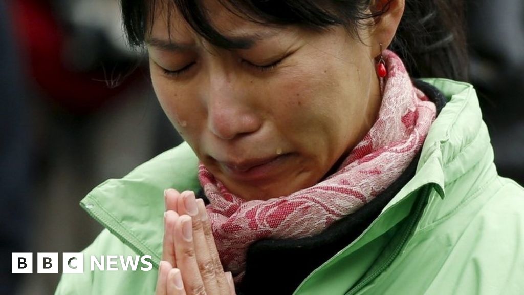 Japan tsunami bbc