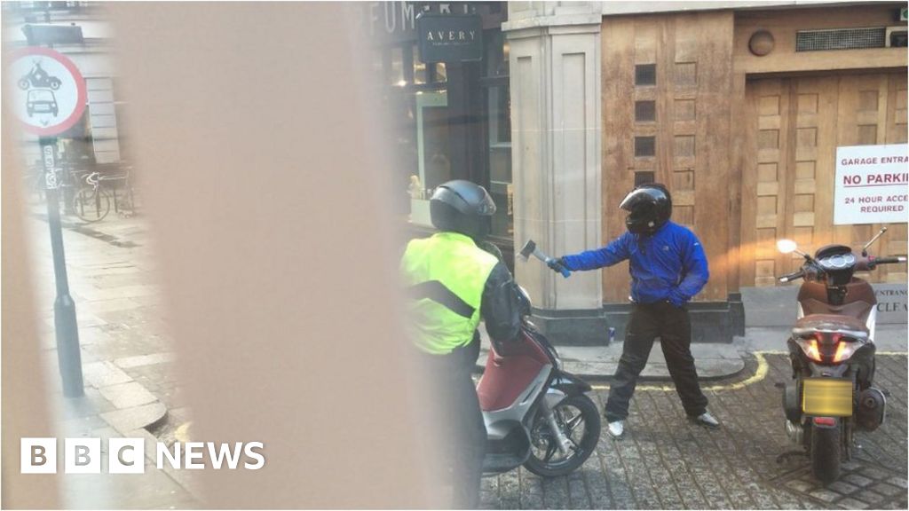 Mayfair Jewellers Smash And Grab Raid Moped Gang In Brazen Robbery Bbc News 