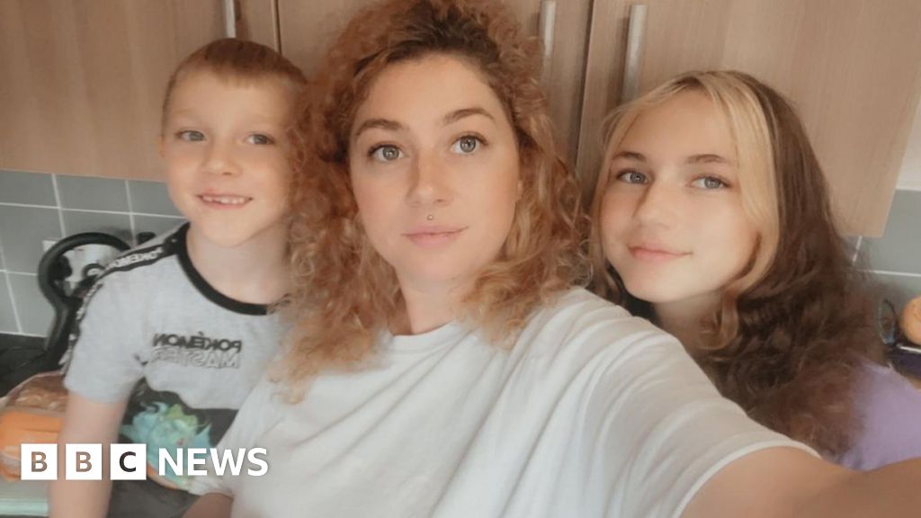 Cost of living Parents face 'fight' for school uniform cost help BBC