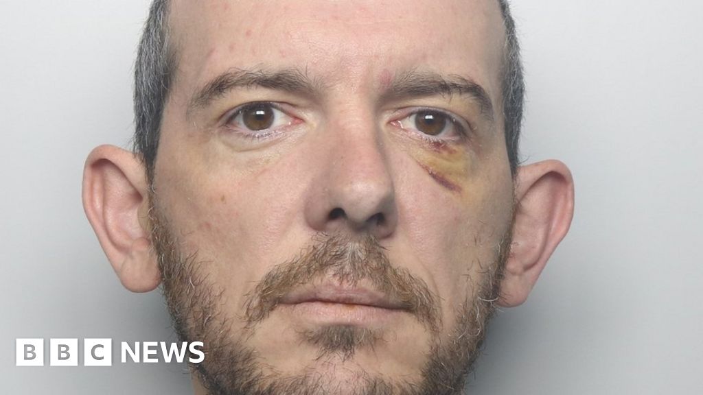 Aberystwyth: Drug Dealer Who Bought 98,000 Fake Pills Jailed - Bbc News