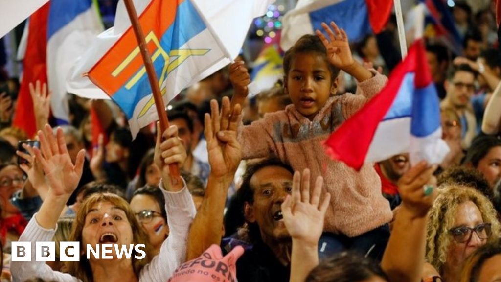 Uruguay Presidential Election To Go To Second Round - BBC News