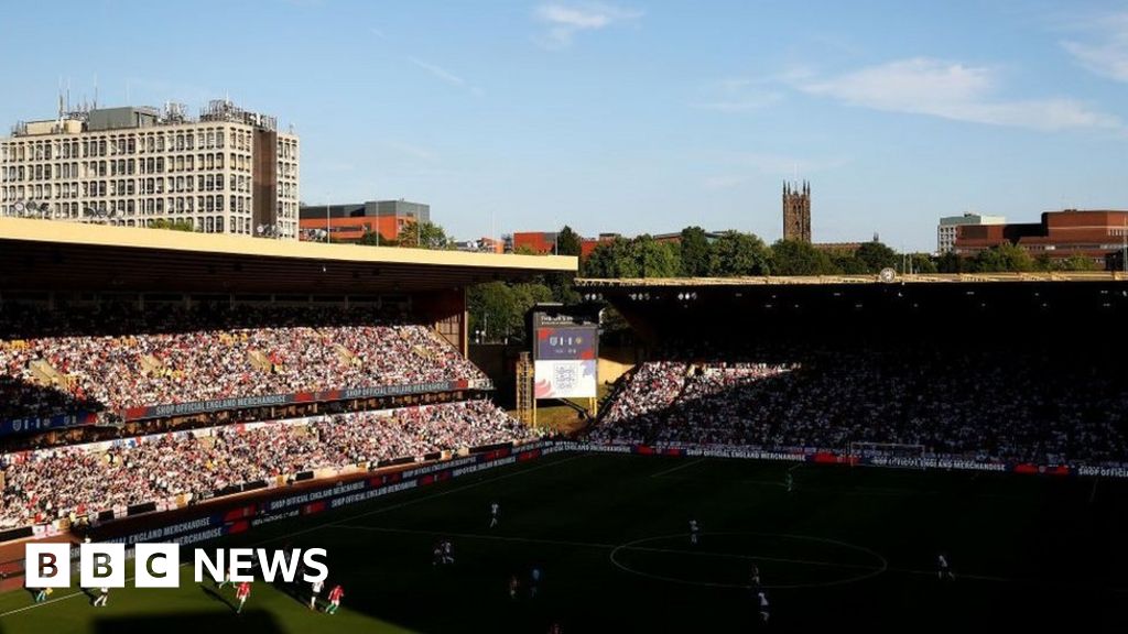 Five Released After PC Attacked Before England Game - BBC News