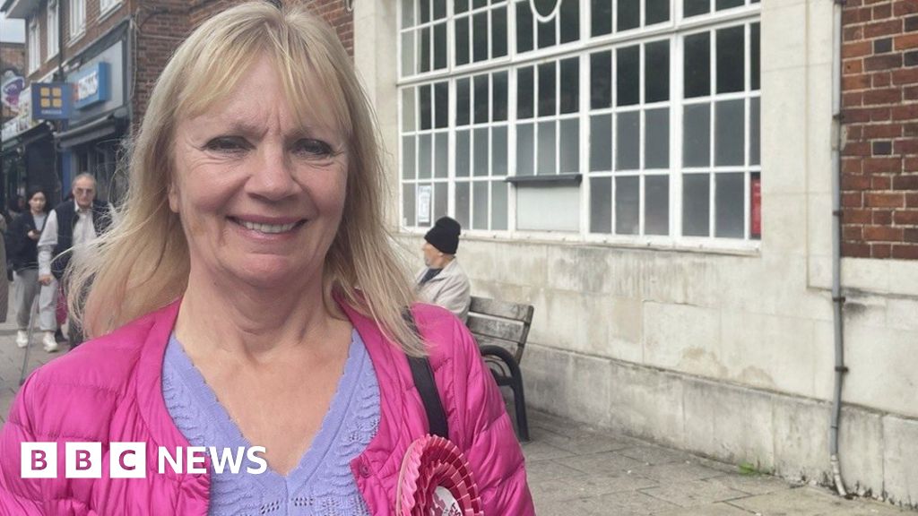New Malden expostmistress aims to stand against Sir Ed Davey BBC News