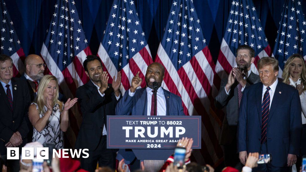 'I just love you': Tim Scott and Donald Trump's other challengers fall in line