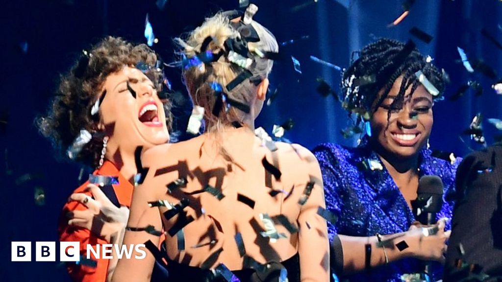 Mercury Prize 2018 winner is revealed BBC News