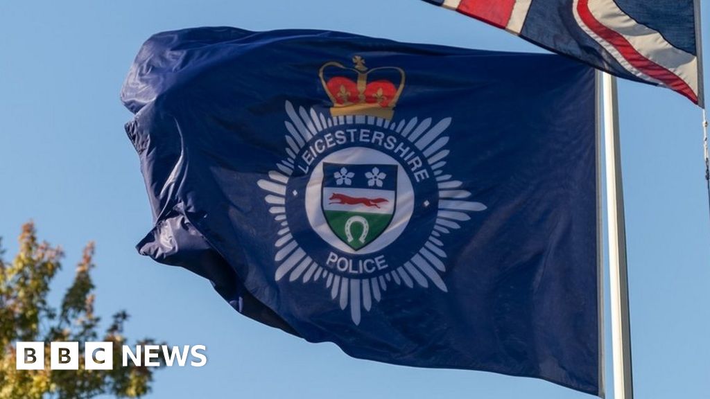 Ex PC de Leicestershire robó £ 19 de la tienda de golosinas de la estación de policía