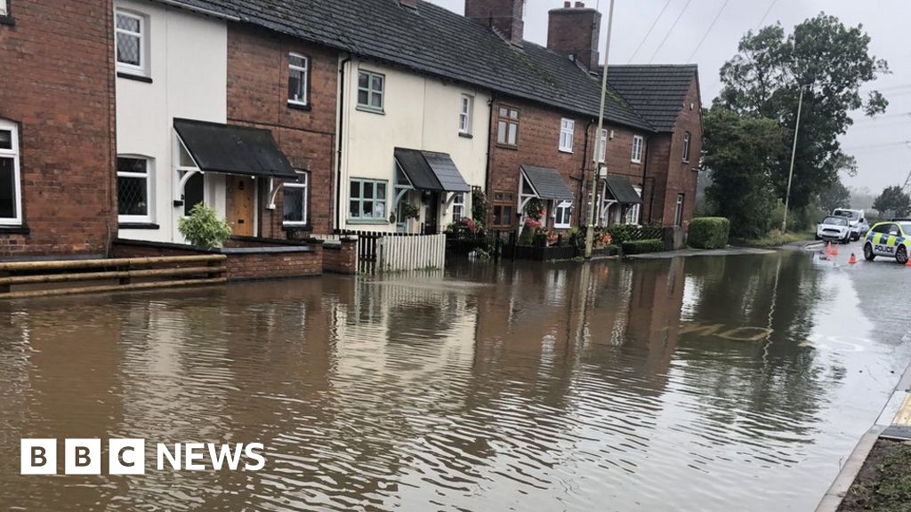 Stoney Stanton cottages remain uninhabitable months after flooding
