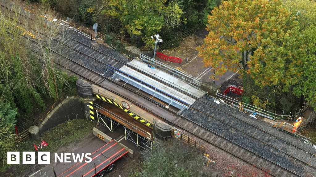 repairs-to-rutland-lorry-crash-railway-bridge-completed