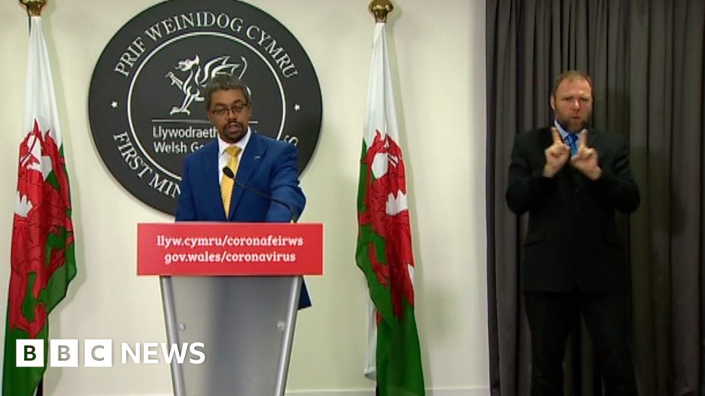 Coronavirus Wales' 2m rule will change 'when it is safe'