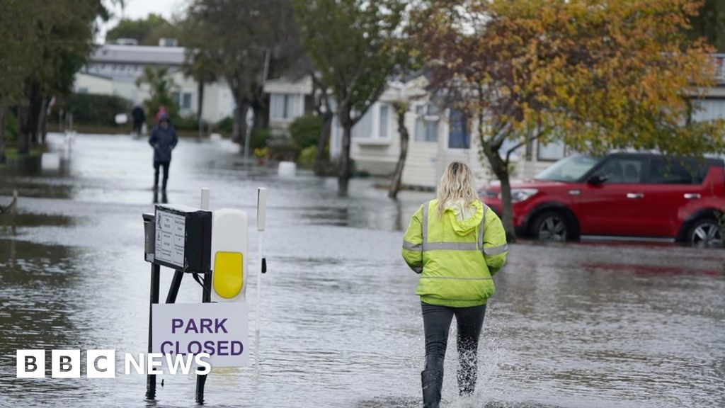 Storm Ciarán: Flood warnings in place as UK braces for heavy rain
