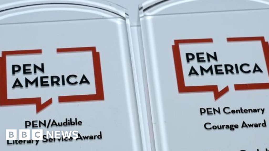 Изявен литературен групата PEN America отмени годишната си церемония по