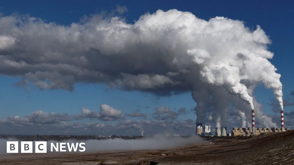 COP28: На път ли е светът да обещае да се откаже от изкопаемите горива?