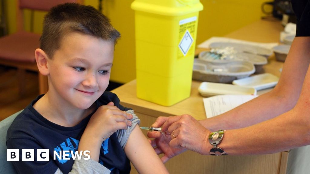 Italy makes 12 vaccinations compulsory for children BBC News
