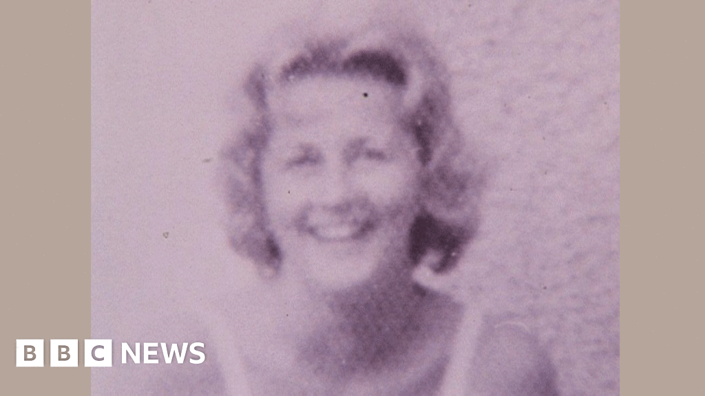 The Missing 40 Years Of Seeking Renee And Andrew Macrae Bbc News 8914