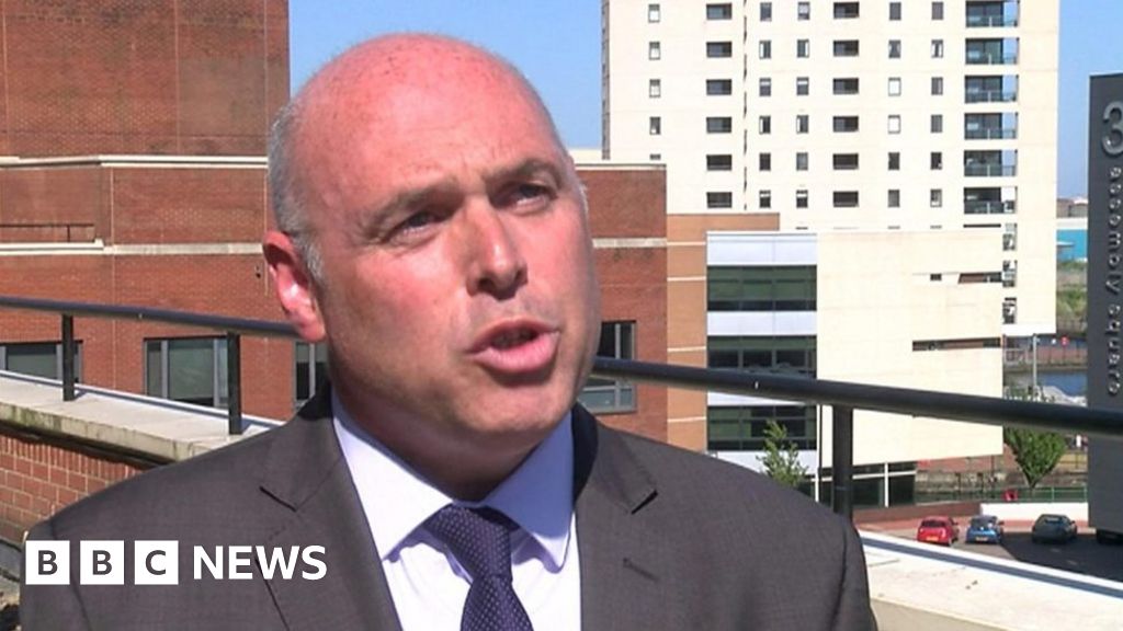 Andrew RT Davies: Welsh Tory Interim Leader To 'build On His Great Work'