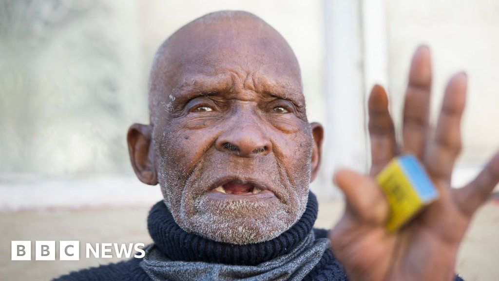 Fredie Blom: 'World's oldest man' dies aged 116 in South Africa thumbnail