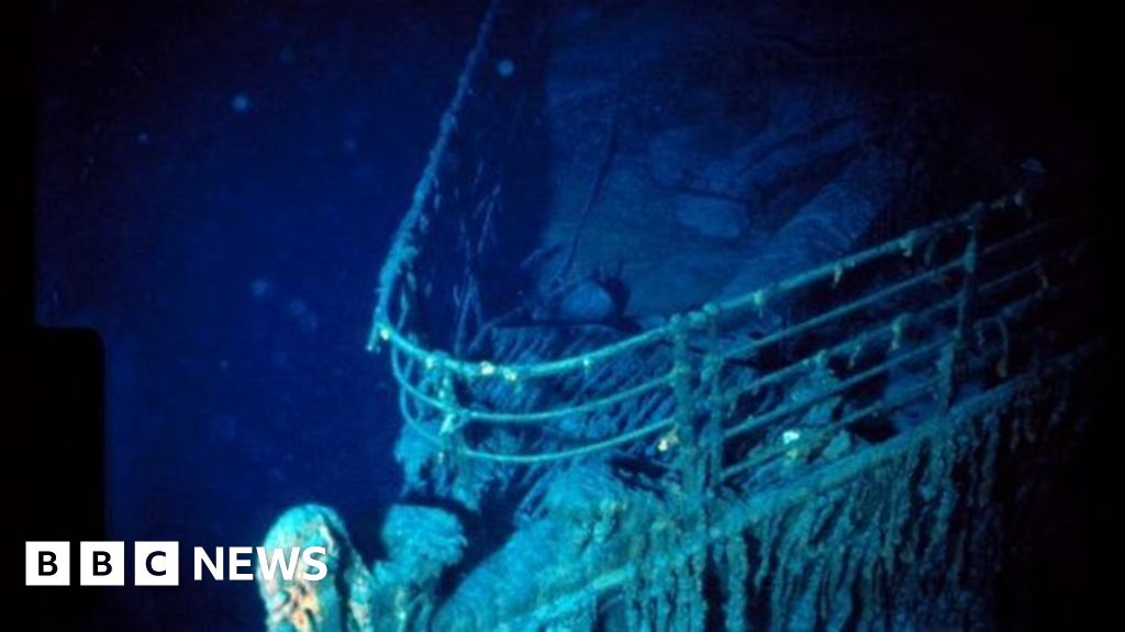 Titanic: 'Haunting' new footage of shipwreck released - BBC News