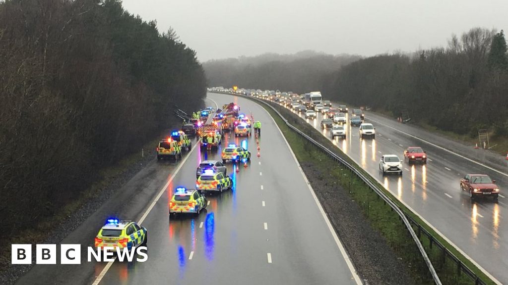 M4 westbound near Bridgend reopens after several crashes BBC News