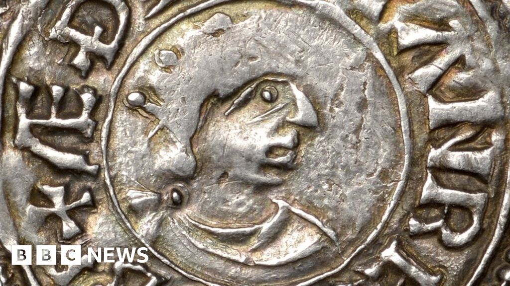 Malmesburys Athelstan Museum Buys Coin Of First King Of England Bbc News