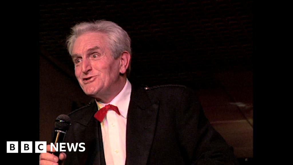 Entertainer and Gaelic champion Norman MacLean dies