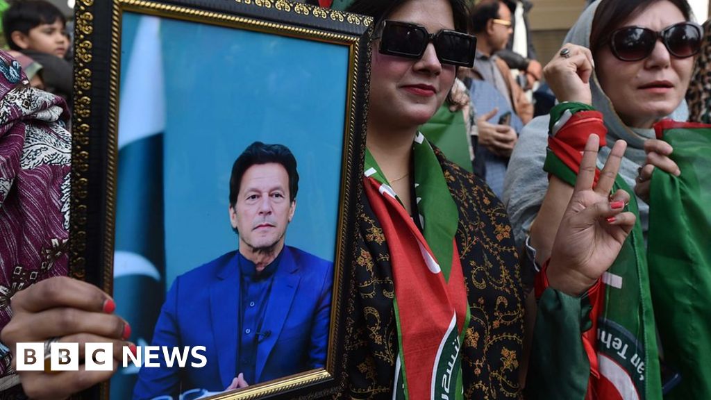 Imran Khan: l'ex primo ministro pakistano incarcerato per un caso di segreto di stato con l'avvicinarsi delle elezioni