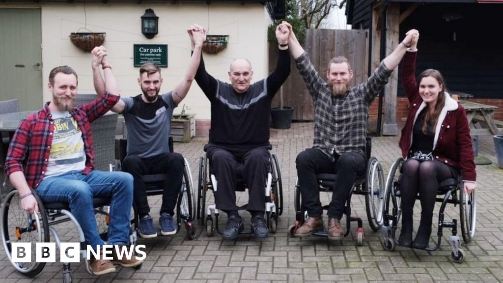 Cambridgeshire siblings honour grandfather's 1986 wheelchair feat BBC