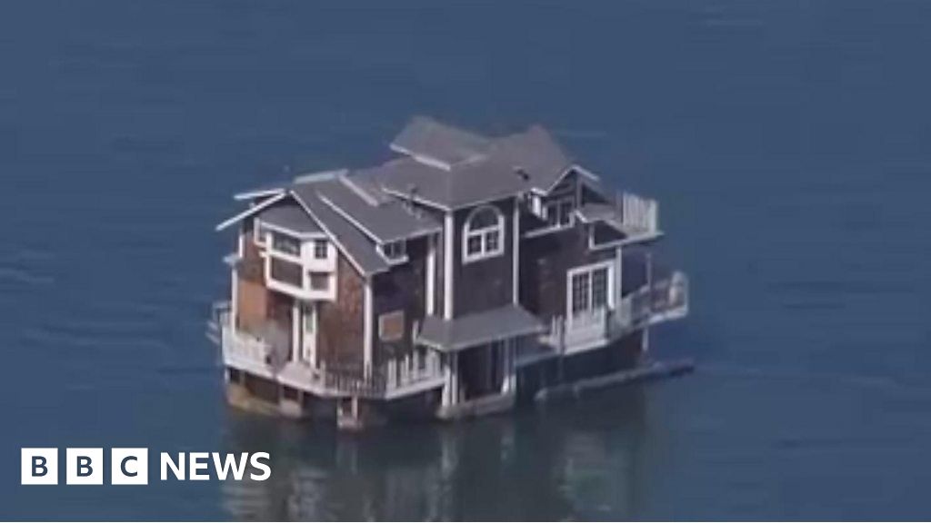 Watch: Is that a house floating through San Francisco Bay?